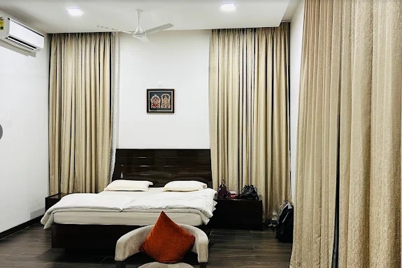 Gallery Image 6
